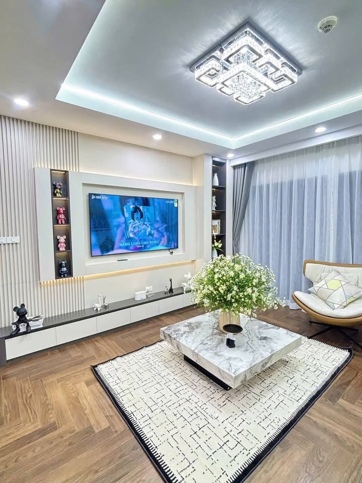 Căn hộ 3 ngủ Goldmark City 136 Hồ Tùng Mậu 129m² giá 12.2 tỷ - Sổ đỏ chính chủ