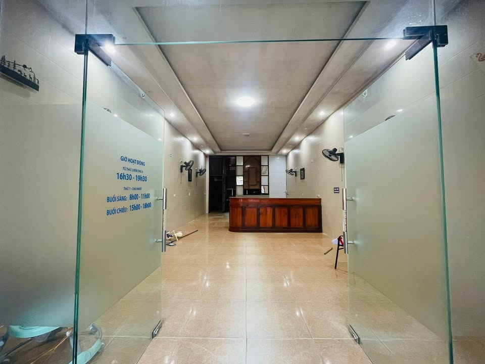 Cho thuê mặt bằng tầng 1 đường Trường Chinh 110m² giá 8 triệu - Kinh doanh thuận lợi!