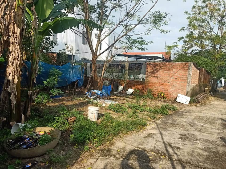 Đất nền Hòa Tiến, Đà Nẵng 170m² giá 1.6 tỷ - Vị trí thuận lợi, đầy đủ tiện ích!