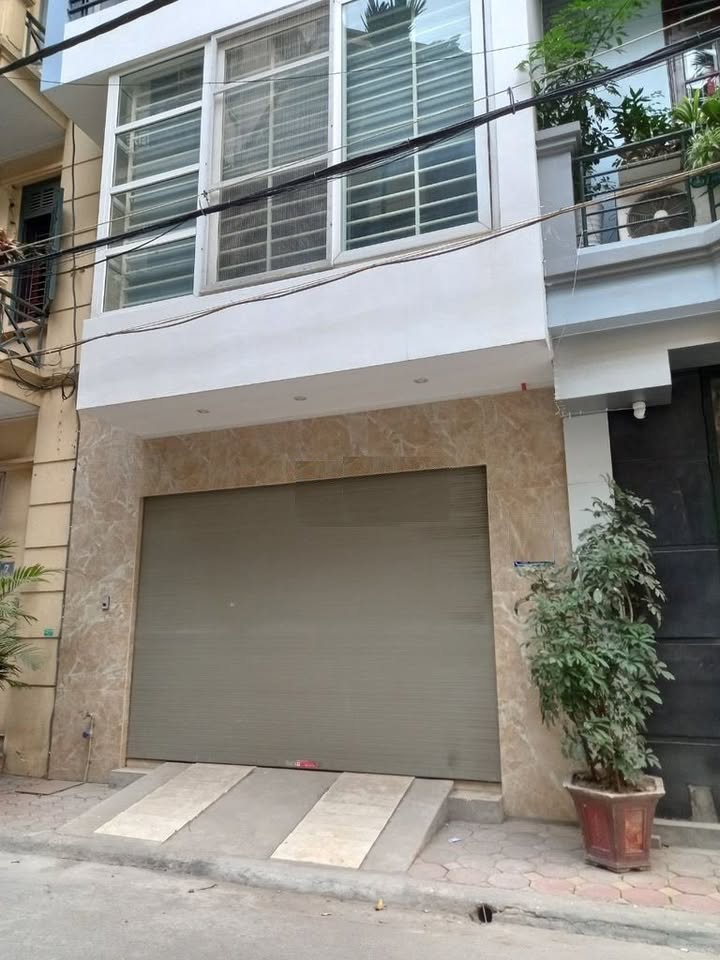 Nhà Phố Đền Lừ 1, 63m², giá 21 tỷ - Kinh doanh đỉnh cao!