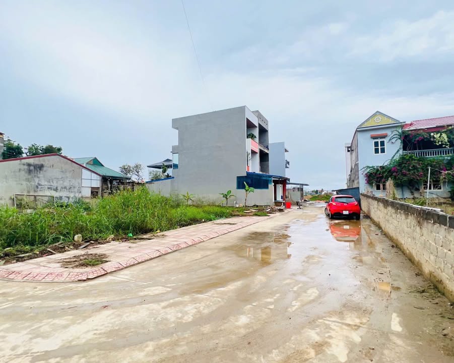 Đất Gia Sàng Thái Nguyên 106m² giá 2 tỷ - Mặt tiền rộng, giao thông thuận lợi!