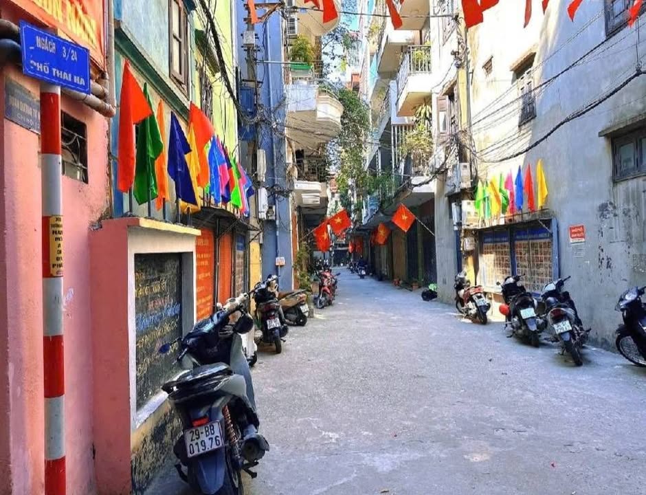 Nhà nhỏ 3 tầng Ngõ 3 Thái Hà 25m² giá thương lượng - Giao dịch ngay!