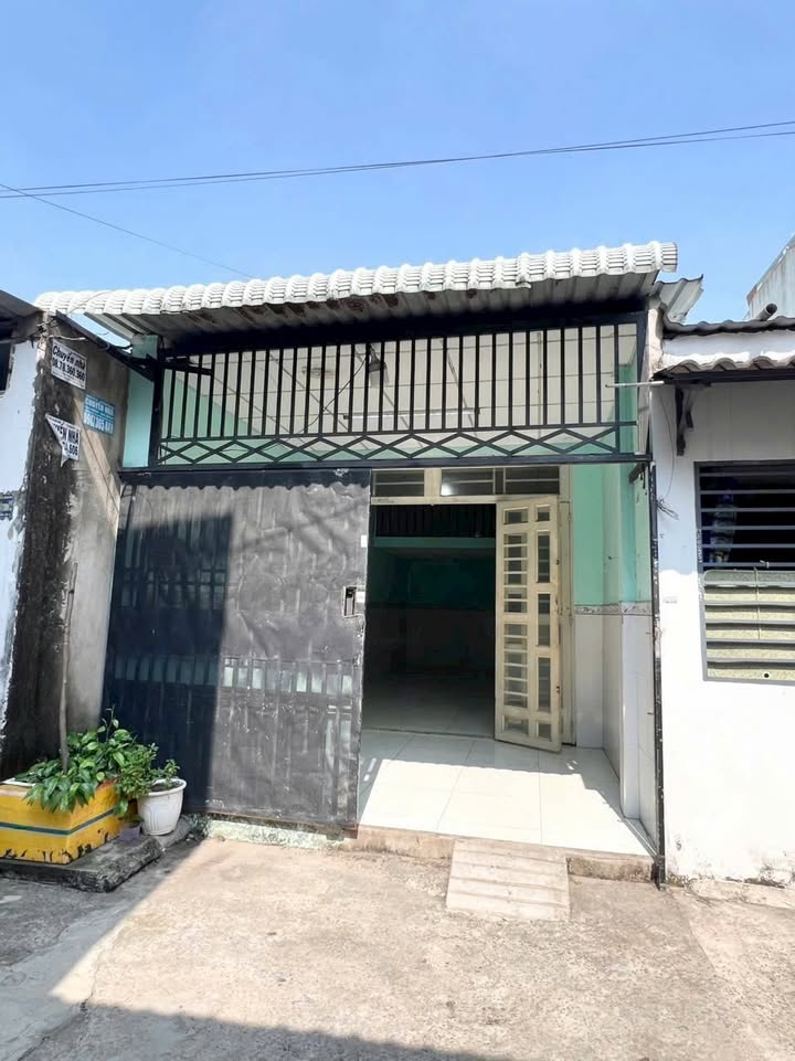 Nhà 3m6 x 11m5 tại Vĩnh Lộc A, Bình Chánh giá 1.2 tỷ - Hướng Đông, hẻm to