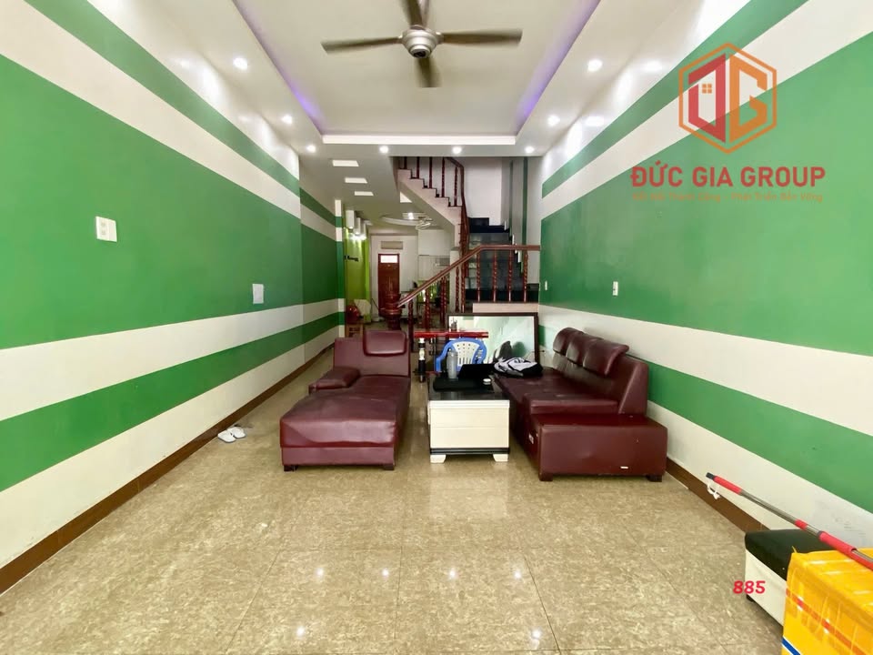 Nhà phố 1 trệt 2 lầu đường D3 Biên Hòa 72m² giá 7.7 tỷ - Nội thất đầy đủ, sang tên nhanh chóng!