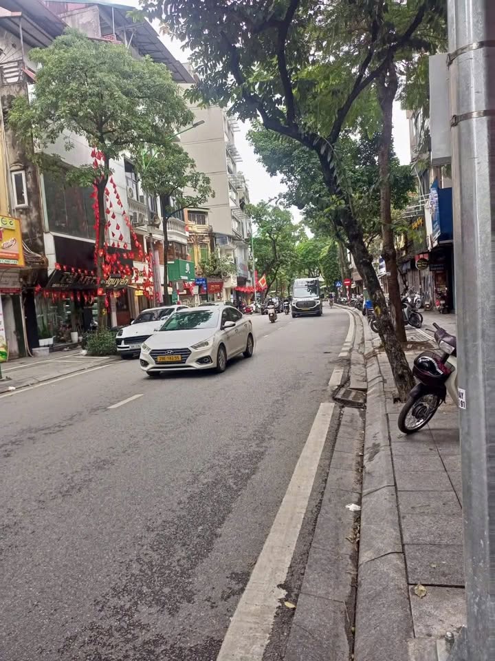 Đất nền Võ Chí Công, Tây Hồ 33m² giá 5.1 tỷ - Sổ đỏ chính chủ, xây dựng tự do!