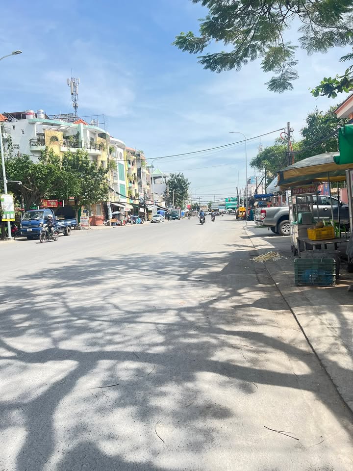 Nhà góc 2 mặt tiền đường số Bình Hưng 50m² giá 9 tỷ - Sổ hồng riêng, chính chủ!