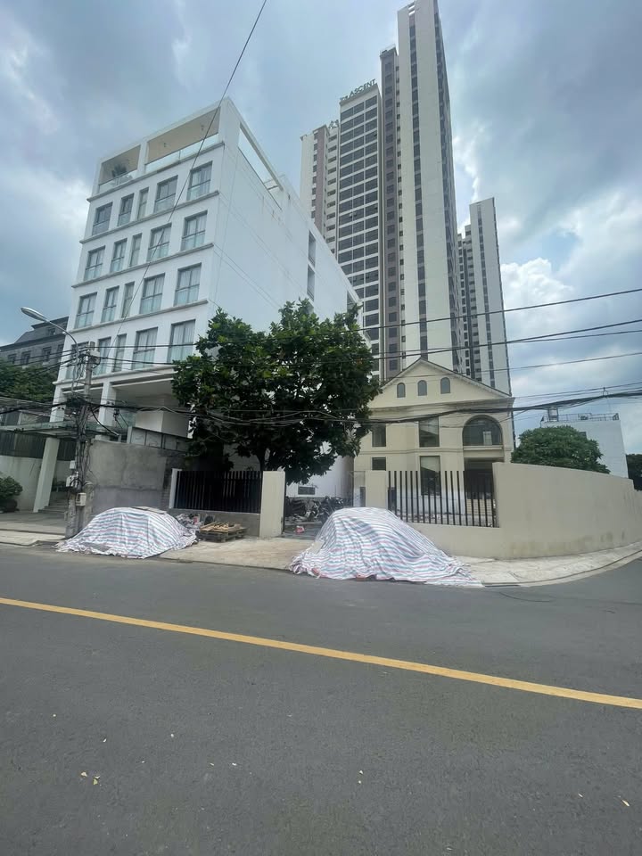 Đất góc 2 mặt tiền đường Số 65, Thảo Điền, Quận 2 - Giá thương lượng hấp dẫn!