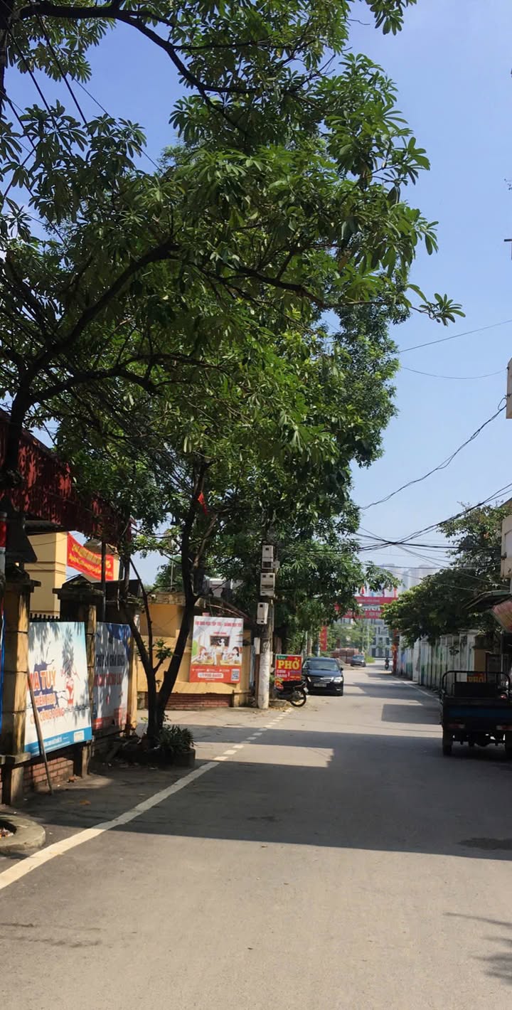 Nhà phố Cầu Diễn 39m² giá 6 tỷ - Ngõ kinh doanh, ô tô vào tận nhà!