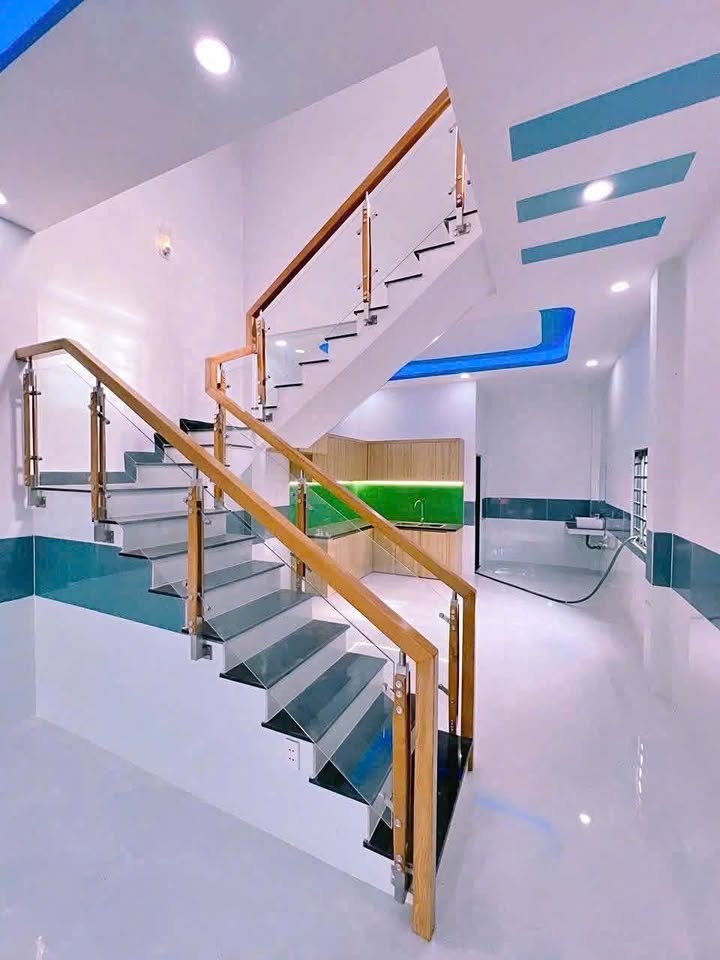 Nhà 1 Trệt 1 Lầu Tân Đông Hiệp, Dĩ An 70m² giá 1.89 tỷ - Hẻm rộng, giá tốt!