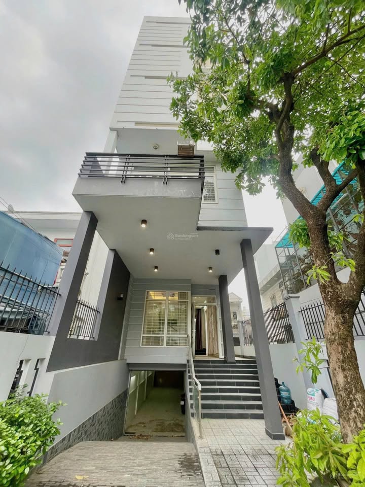 Nhà mặt tiền 255B Lê Văn Thịnh, Thủ Đức, 163m² - Vị trí đắc địa, thương lượng giá!