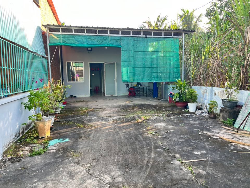 Nhà phố Xuân Hưng 168m² giá 950 triệu - Cơ hội sở hữu ngay!