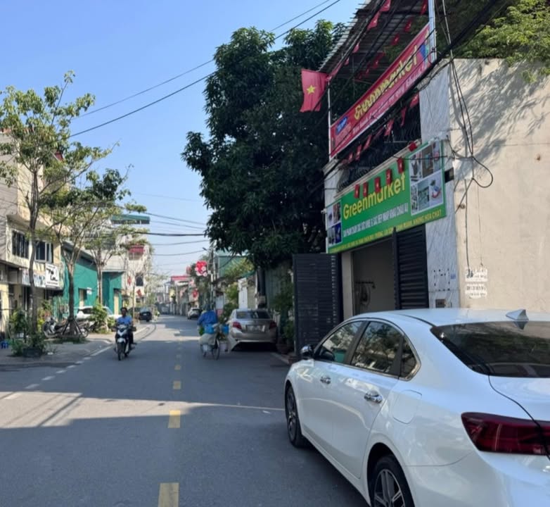 Nhà 3 tầng đường Võng La, Đông Anh 77m² chỉ 7 tỷ - Mặt tiền kinh doanh đắc địa!