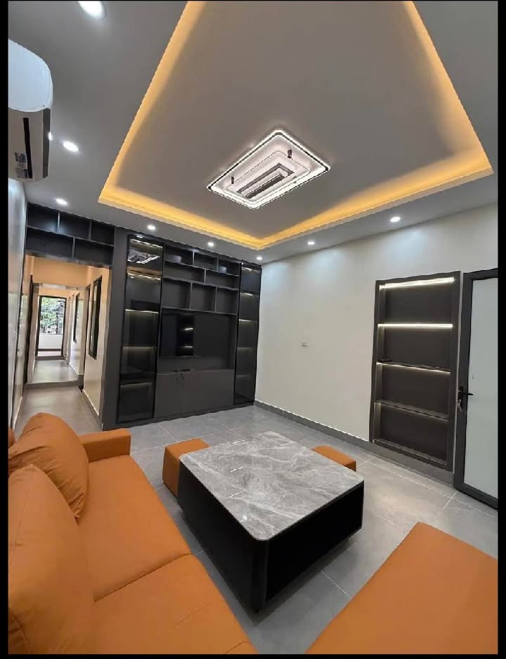 Căn hộ tập thể Tầng 2 Nguyễn Công Trứ, 80m², 4 tỷ - Sẵn sàng vào ở ngay!