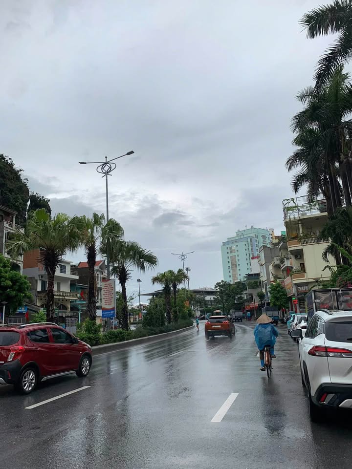 Nhà cấp 4 mặt đường Nguyễn Văn Cừ Hạ Long 56.5m² giá chỉ 5.9 tỷ - Cơ hội đầu tư sinh lời!