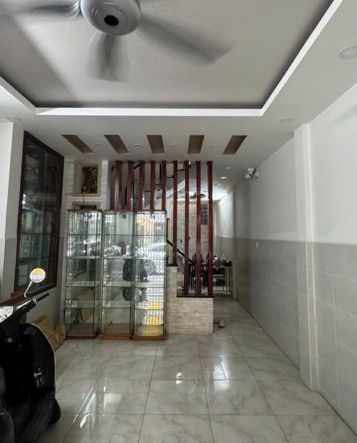 Nhà mặt tiền đường Phan Văn Trị, Quận Bình Thạnh 56m² - Vị trí kinh doanh sầm uất!