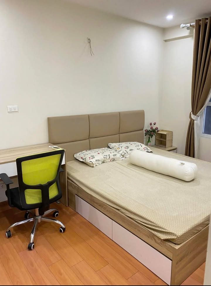 Căn hộ Central Point 219 Trung Kính 75m² - Giá thuê siêu hấp dẫn!