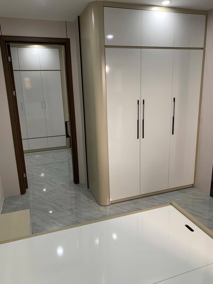 Căn hộ tập thể tầng 1 Láng Hạ 150m² giá 6 tỷ - Sân trời thoáng mát hiếm có!