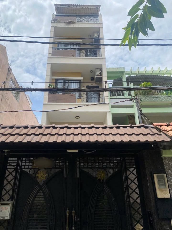 Nhà CHDV 8 phòng kín đường Điện Biên Phủ 109m² giá 22.5 tỷ - Doanh thu ổn định!