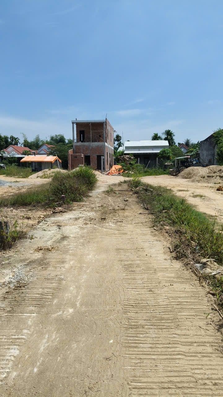 Đất nền Nghĩa Hành 120m² giá chỉ 400 triệu - Cách mặt tiền 50m!