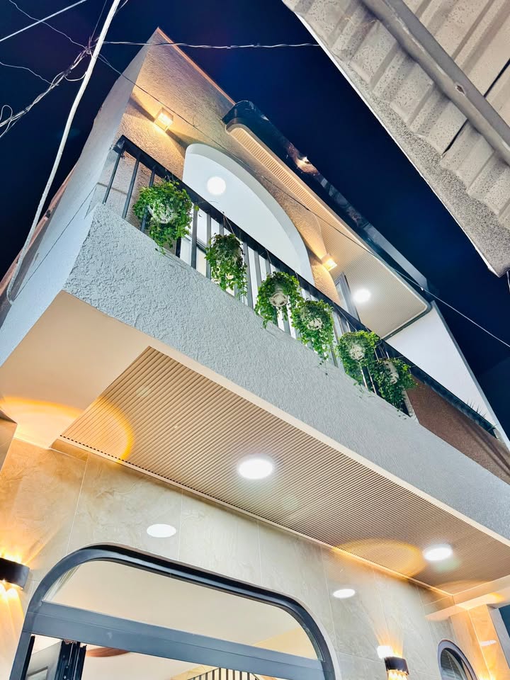 Nhà đẹp Bùi Đình Túy Bình Thạnh 34m² giá 5.79 tỷ - Full nội thất sang trọng!