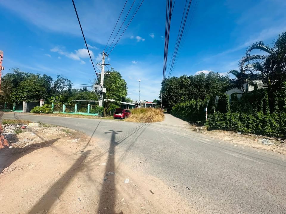 Đất nền góc 2 mặt tiền đường DX 13 - Phú Mỹ - Thủ Dầu Một 309m² giá 6.3 tỷ - Cơ hội đầu tư tuyệt vời!