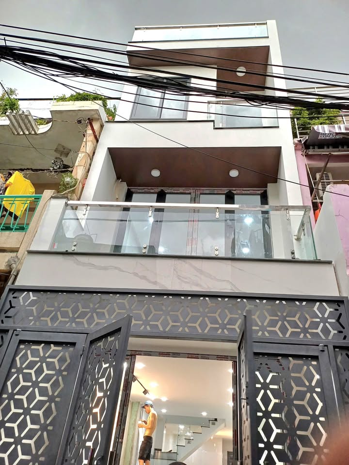 Nhà hẻm ô tô Bến Phú Lâm, Q6 51m² giá 7 tỷ - Đầu tư sinh lời ngay!