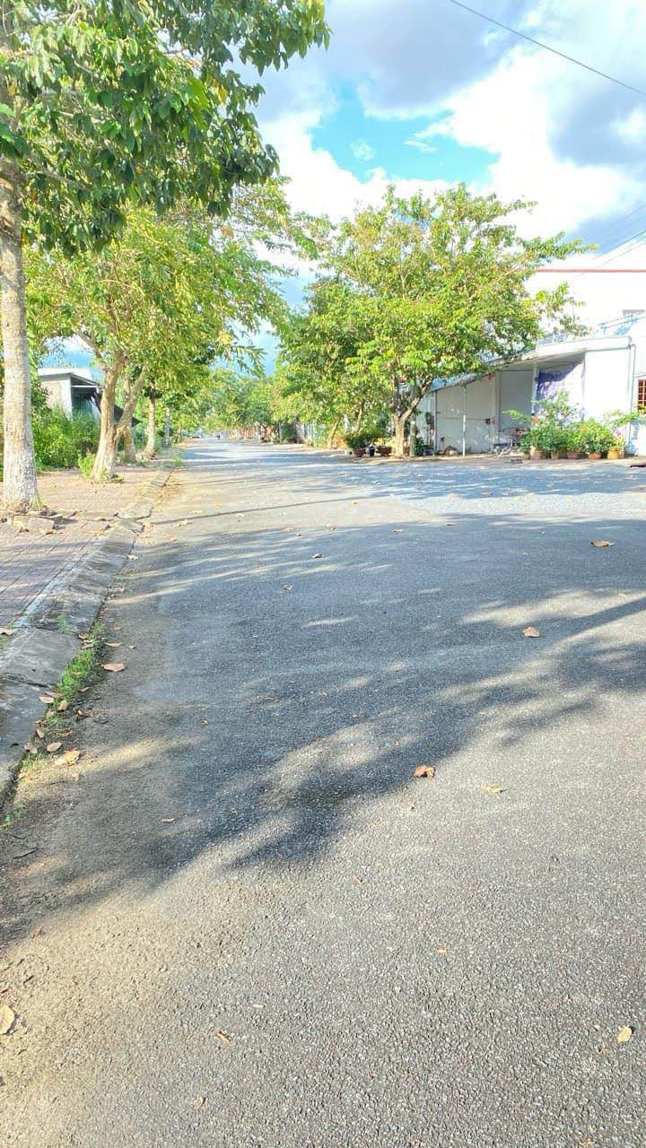 Đất nền thổ cư Tân Ngãi Vĩnh Long 100m² giá 1 tỷ - Đầu tư sinh lời cao!