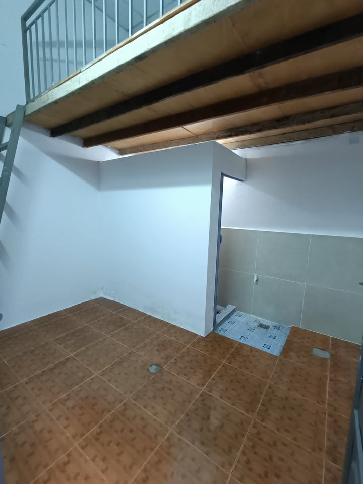 Nhà nguyên căn 6 phòng trọ tại Bình Hưng Hòa B, 100m² chỉ 6 triệu - Dọn vào ở ngay!