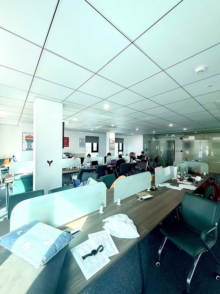 Văn phòng cho thuê Lê Đức Thọ 130m² giá 18 triệu - Vị trí đắc địa, tiện nghi đầy đủ!