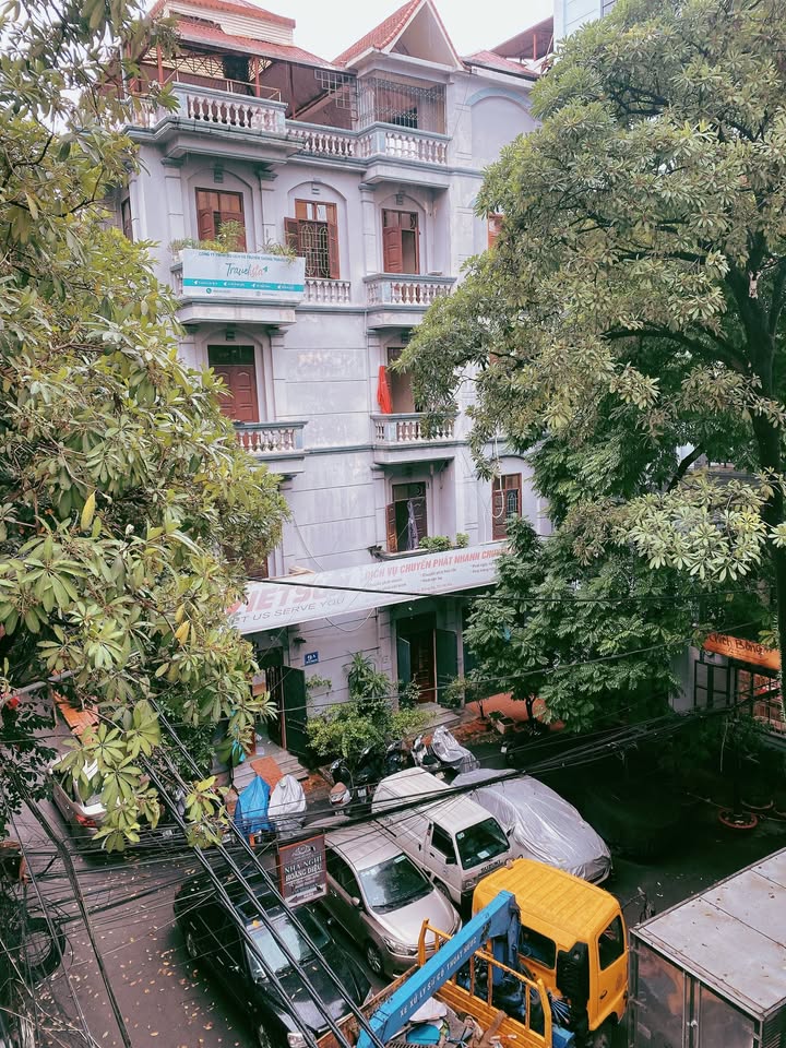 Văn phòng cho thuê Ngõ 95 Hoàng Cầu, Đống Đa 25m² giá 4.5 triệu - Lô góc, ô tô dễ dàng tiếp cận!