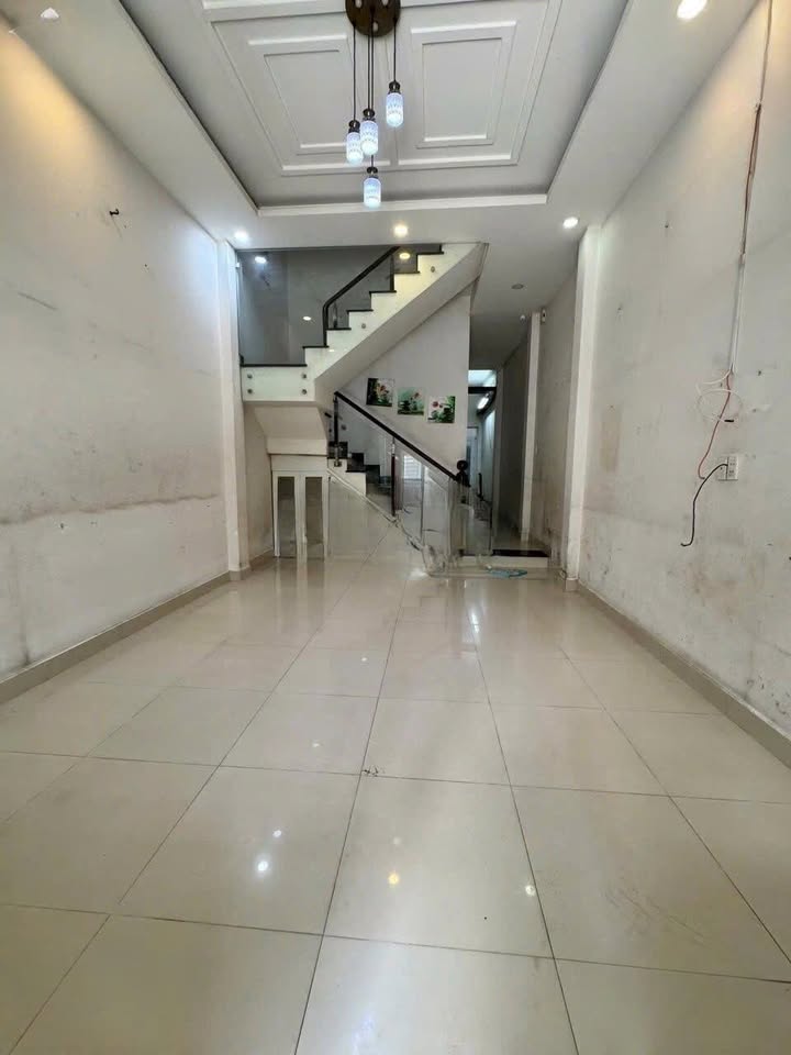 Nhà mặt tiền đường Số 11, Bình Hưng Hòa, 72m² giá 12 triệu - Thuận lợi kinh doanh ngay!