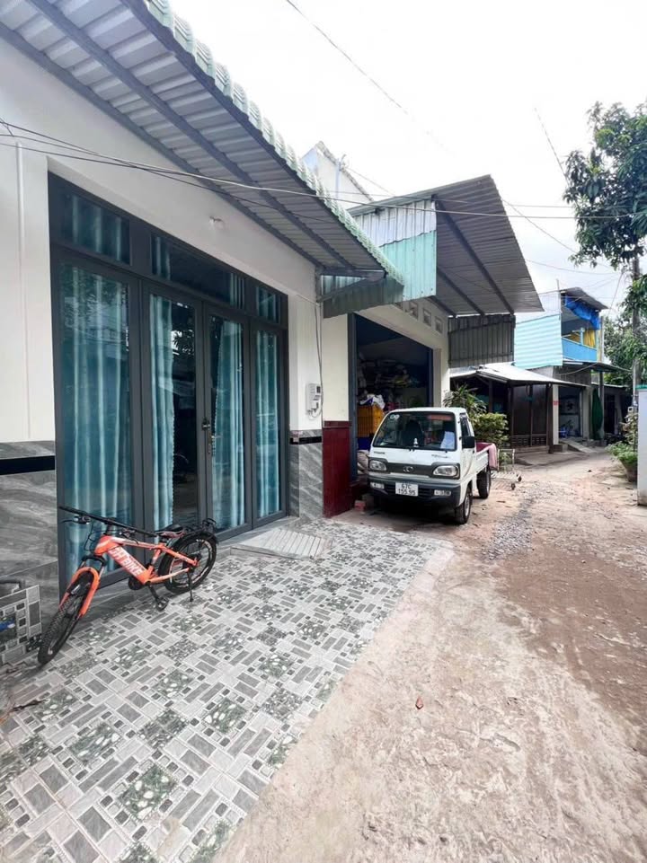 Nhà bán tại Mỹ Thới, Long Xuyên 67.2m² giá 1 tỷ - Mặt tiền ô tô thuận tiện!