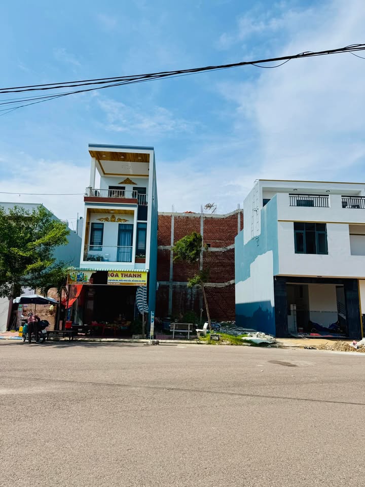 Đất nền mặt tiền đường Hà Thanh, 63m² giá 3 tỷ - Sổ đỏ chính chủ!