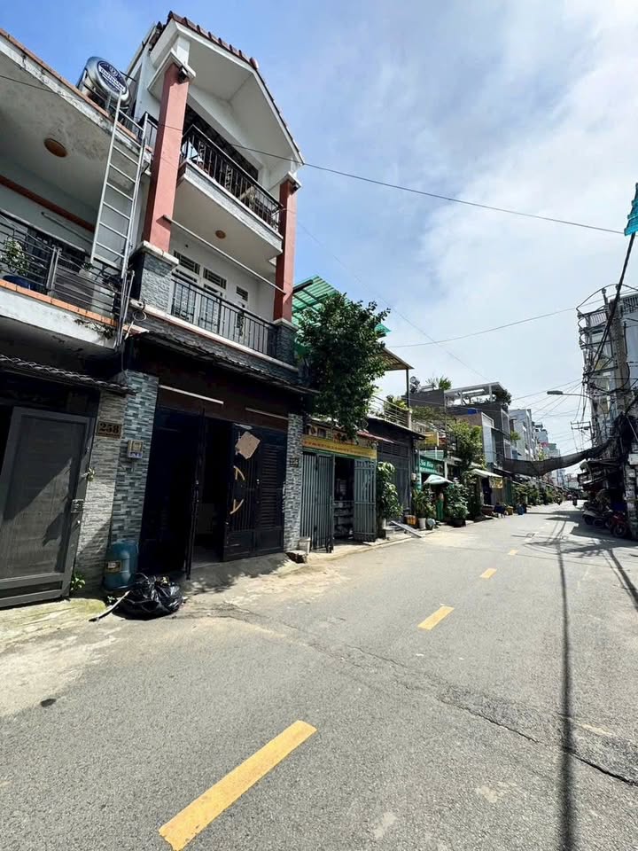 Nhà cho thuê mặt tiền đường Kênh 26/3, quận Bình Tân, 72m² giá chỉ 12 triệu