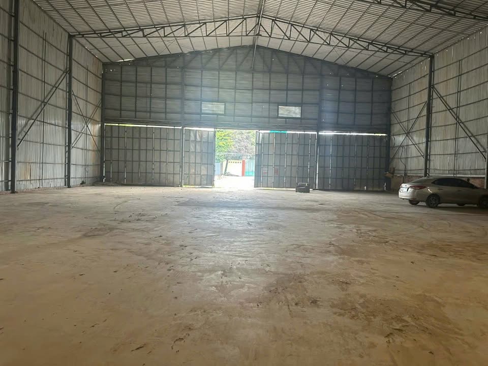 Kho xưởng cho thuê Quốc Lộ 21, Xuân Mai 2000m² - Diện tích lớn, giá tốt!