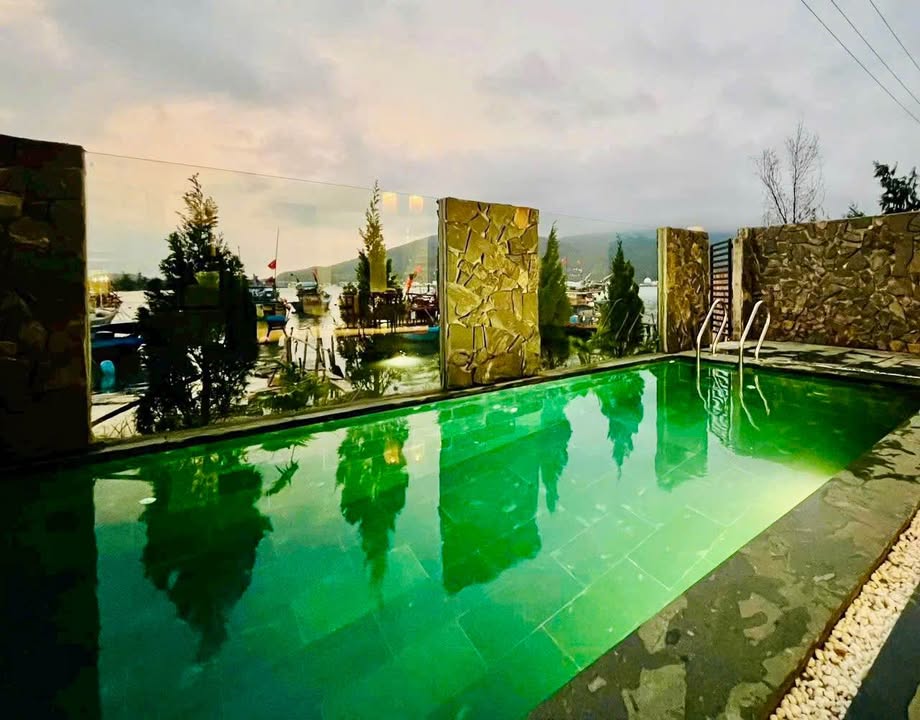 Villa cho thuê mặt tiền Nguyễn Hữu An 200m² giá 50 triệu - View biển tuyệt đẹp!