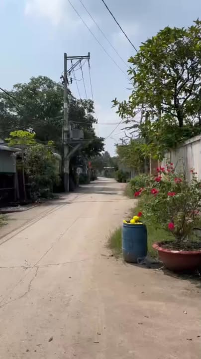 Nhà phố Nhị Bình, Hóc Môn 125m² giá 2.2 tỷ - Ô tô vào tận nhà!