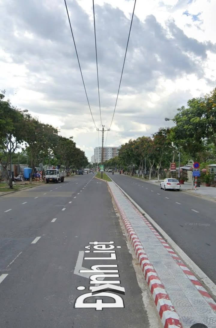 Nhà bán đường Tôn Đức Thắng, quận Liên Chiểu, Đà Nẵng 86m² giá 3.95 tỷ - Tiện ích bao quanh phong phú!