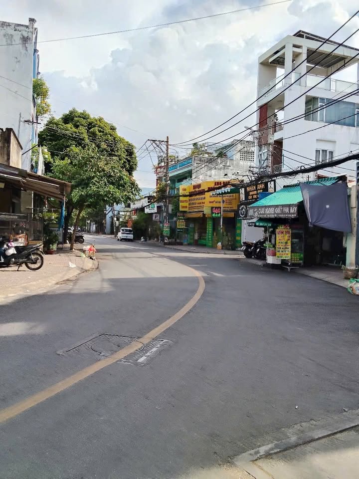 FrontHouse mặt tiền Trần Văn Kiểu quận 6 76m² giá 15.5 tỷ - Vị trí đắc địa kinh doanh!