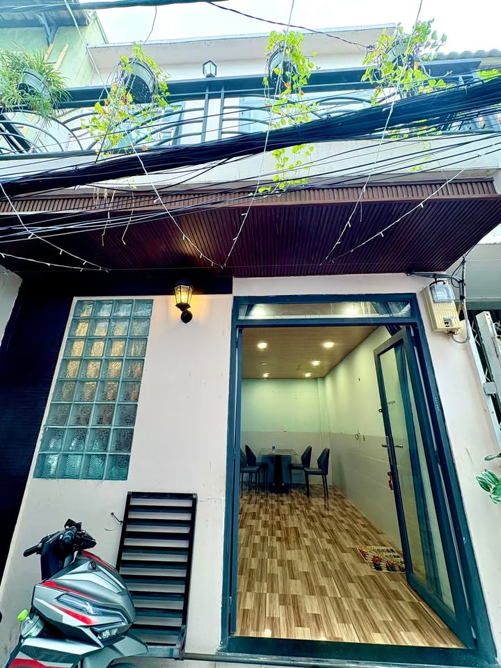 Nhà đẹp hẻm 3m Dương Bá Trạc, Q8 - 22.4m² giá 3.26 tỷ - Sổ hồng riêng, chính chủ!