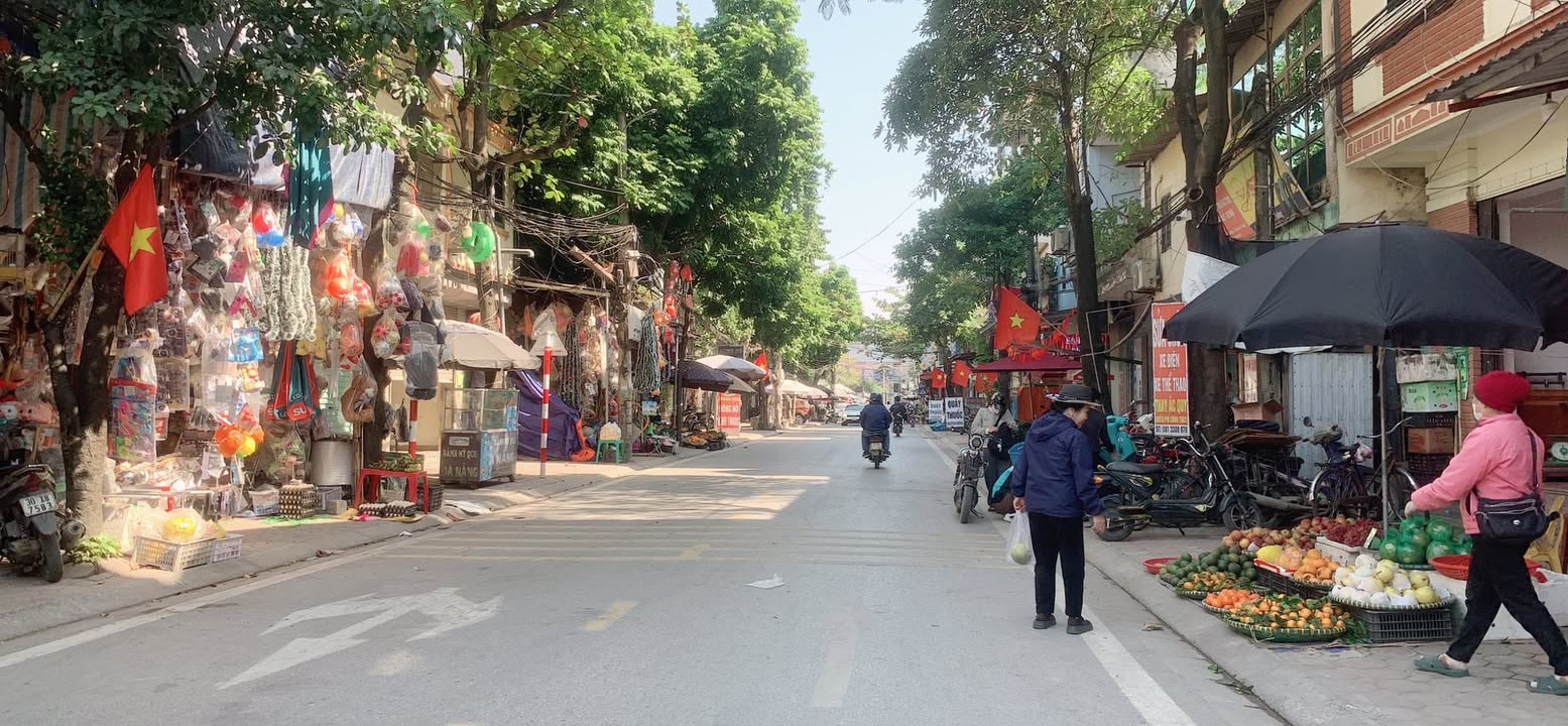 Nhà phố kinh doanh mặt tiền chợ Lắp Ghép, Đông Anh 60m² - Cơ hội đầu tư hấp dẫn!