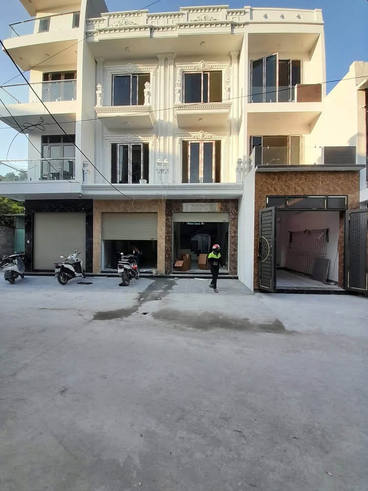 Nhà 3 tầng Quang Trung Thái Bình 60m² - Thiết kế hiện đại, sẵn sàng ở ngay!