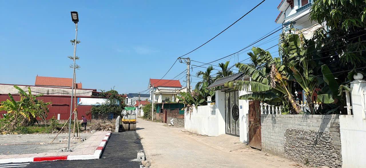 Đất mặt đường kinh doanh tại Hương Sơn, Mỹ Đức - 80m² chỉ 1 tỷ - Cơ hội đầu tư tuyệt vời!