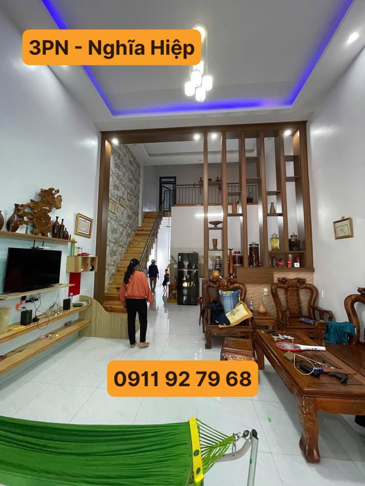 Nhà riêng Đức Trọng 110m² giá 2 tỷ - Sổ hồng chính chủ, thuận tiện đi lại!