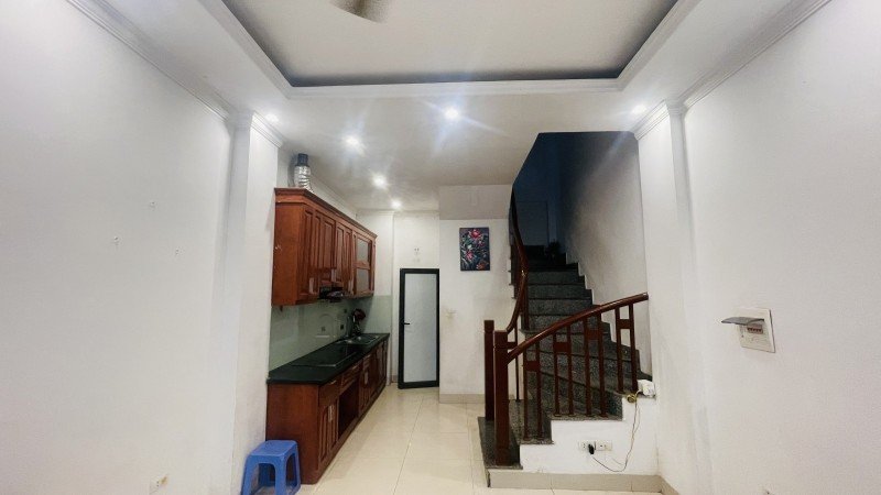 Nhà 5 tầng Ngọc Trì - Thạch Bàn 30m² giá 5 tỷ - Sẵn sàng vào ở ngay!