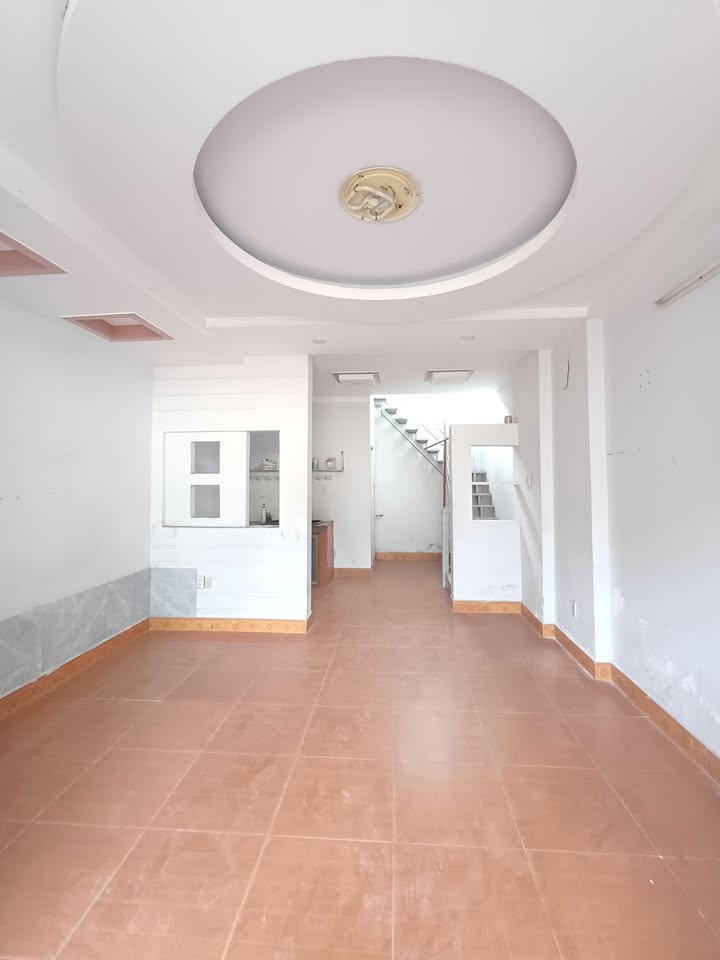 Nhà bán Tân Đông Hiệp Dĩ An 40m² giá 950 triệu - Gần chợ Tân Long chỉ 700m!