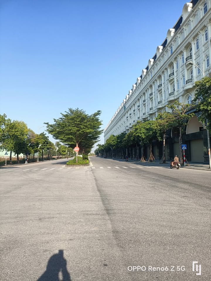 Đất nền Đồng Kỵ 192m² giá 7.68 tỷ - View vườn hoa tuyệt đẹp!