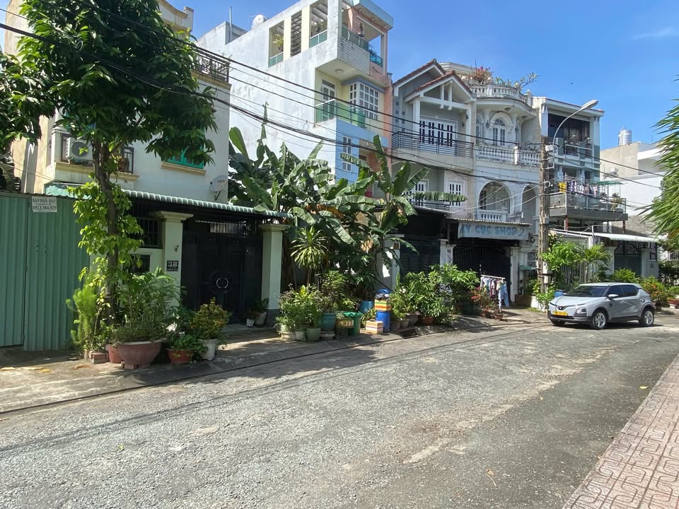 Đất nền Trường Thọ, Thủ Đức 100m² giá 10.5 tỷ - Vị trí đắc địa gần Metro!