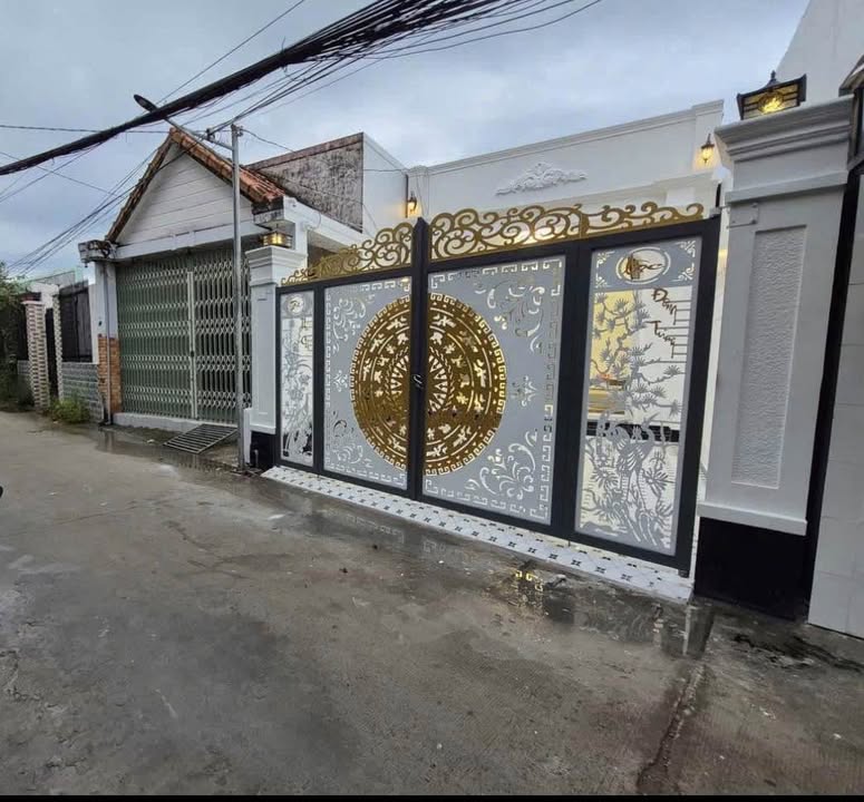 Nhà mới Phường 6, Bến Tre 111m² giá 2.2 tỷ - Hướng Nam, nội thất cao cấp!