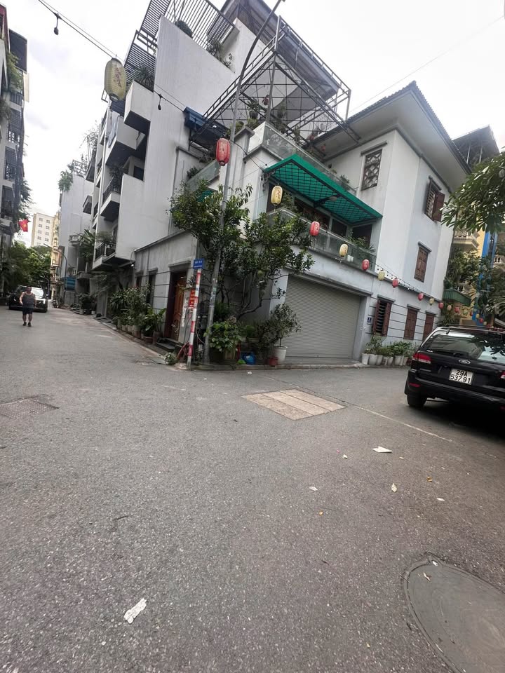 Đất Lô Góc Mặt Ngõ 554 Nguyễn Văn Cừ, Long Biên 88m² giá 36.5 tỷ - Đầu tư tiềm năng!